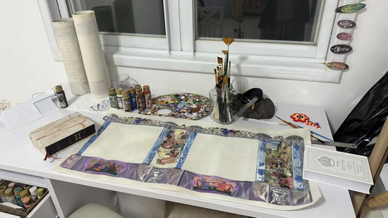 ציור על קלף למגילת אסתר